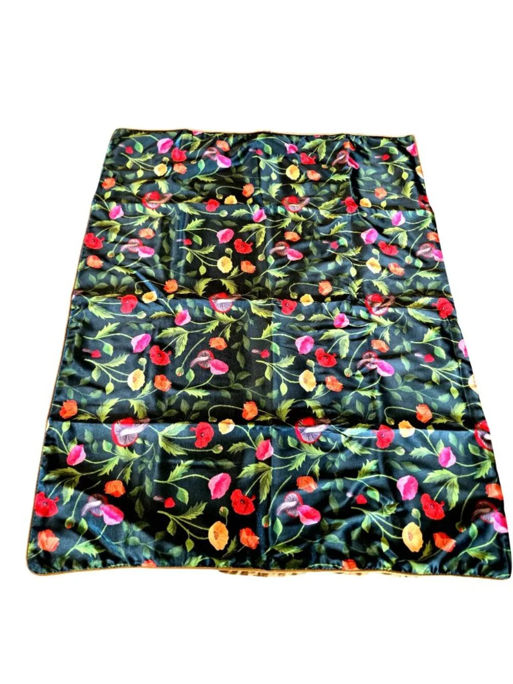 Scunci Elphaba Wicked Poppy Floral Mushroom Gold Mask Pillowcase Sleep Set